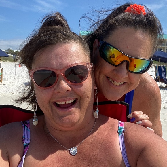 Meet your Posher, Lucy - Picture 1 of 1